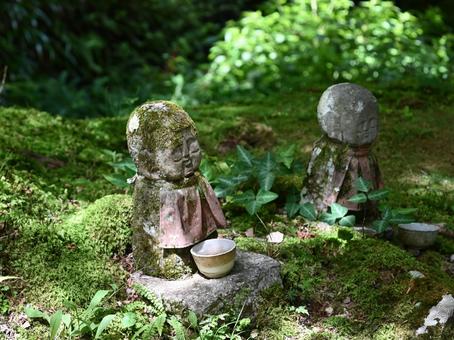 京都大原三千院　おさな六地蔵の写真