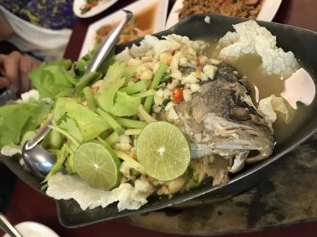 タイの魚料理 タイの魚料理の写真