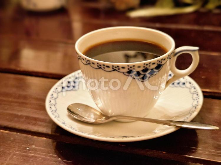 木のテーブルの上のブレンドコーヒー ホット,コーヒー,ブレンドの写真素材