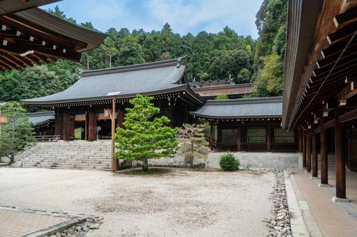 滋賀　近江神宮　内拝殿 近江神宮,神社,滋賀県の写真素材
