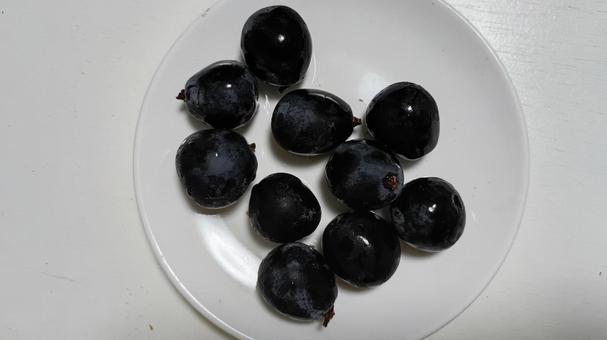 皮ごと食べる種なしブドウナガノパープル 皮ごと食べる種なしブドウナガノパープル ブドウ,ナガノパープル,種なしの写真素材