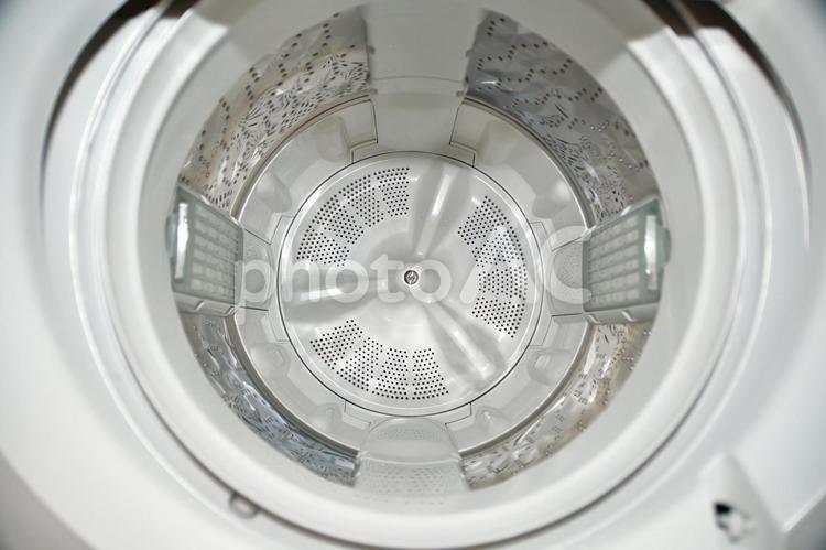 縦型全自動洗濯機の洗濯槽 洗濯,洗濯機,洗濯物の写真素材