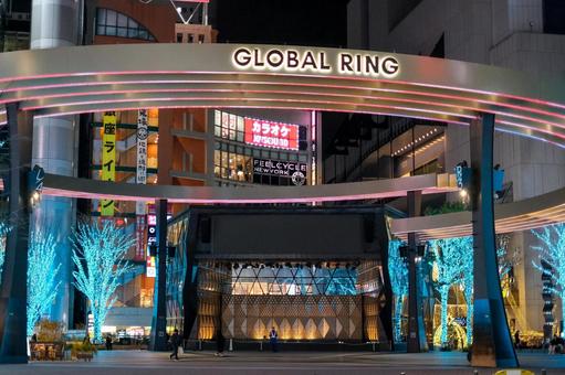 池袋西口グローバルリングのライトアップ 池袋西口グローバルリングのライトアップの写真