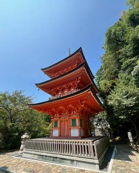 三重塔 三重塔 三重塔,竹生島,宝厳寺の写真素材