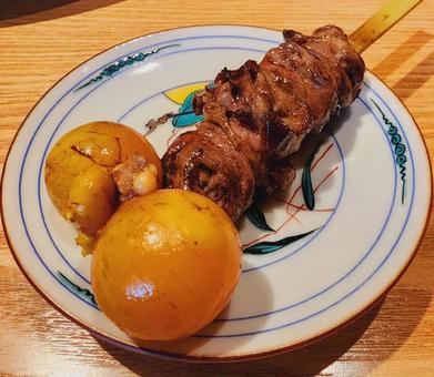焼き鳥 焼き鳥 焼き鳥,盛り付け,串焼きの写真素材