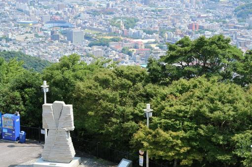 緑豊かな展望台からの街並み 街並み,都市,パノラマの写真素材