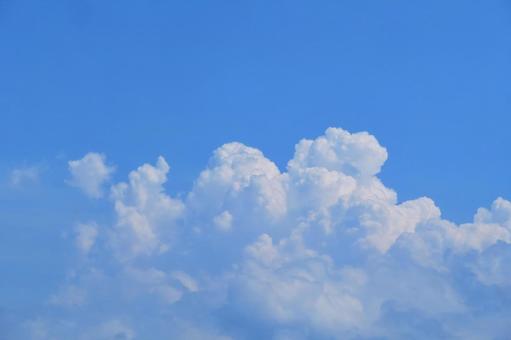 空画像・背景素材/夏の空雲・青空・入道雲 空画像・背景素材/夏の空雲・青空・入道雲の写真