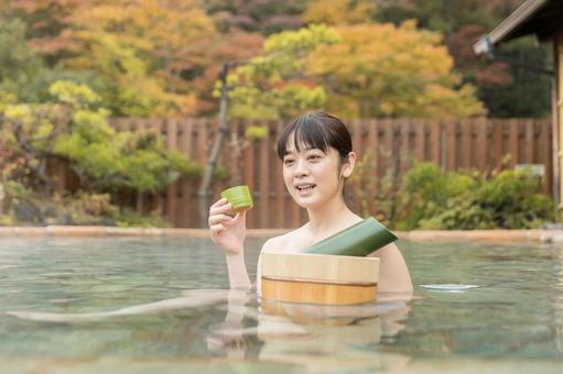 温泉イメージ 温泉イメージ 女性,温泉,人物の写真素材