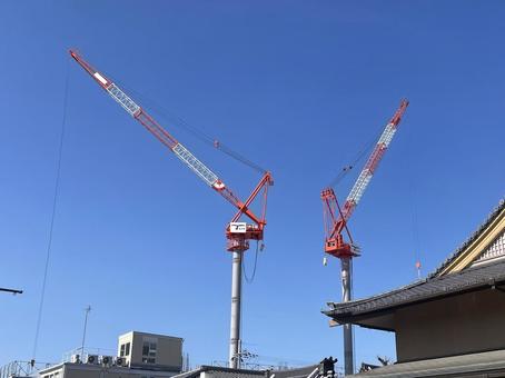 クレーン　工事現場　起重機　青空 クレーン,工事現場,起重機の写真素材