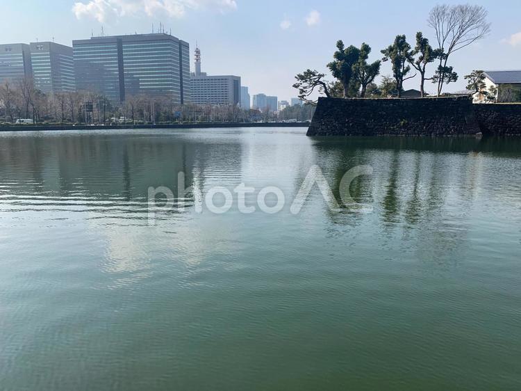 皇居外苑、日比谷濠 日比谷,日比谷駅,皇居の写真素材