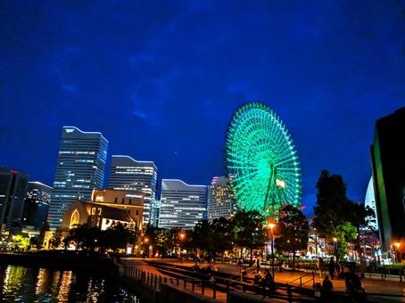Yokohama's Ferris Wheel (high contrast), JPG Yokohama's Ferris Wheel (high contrast), JPG