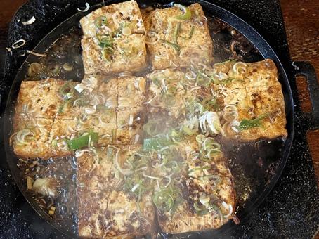 鉄板焼き豆腐 鉄板焼き豆腐の写真