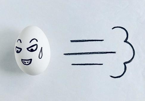 ヤバイ ヤバイ モヤモヤ,焦る,玉子の写真素材