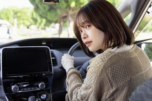 若い女性 運転 若い女性 運転 女性,ドライブ,運転の写真素材