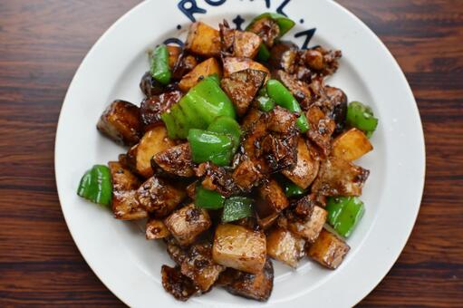 豚肉と野菜の香ばしい炒め物 豚肉,野菜炒め,中華料理の写真素材