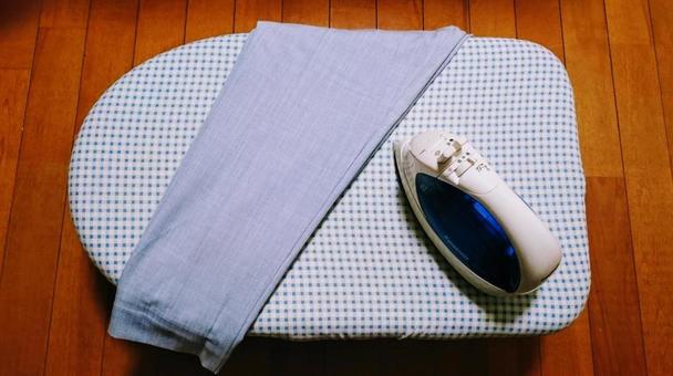 アイロンがけ アイロン,家事,綿の写真素材