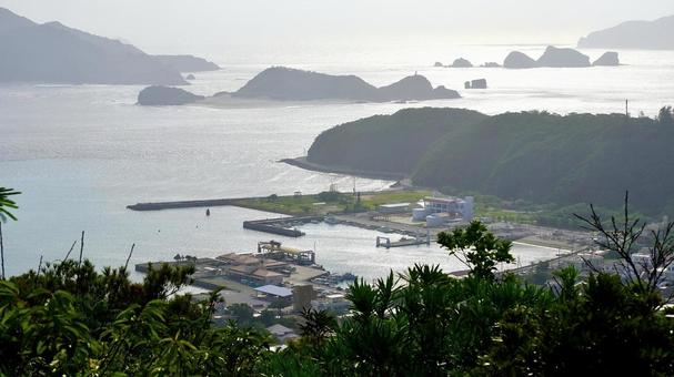 沖縄県座間味村高月山展望台から見える風景 沖縄県座間味村高月山展望台から見える風景 高月山展望台,海,島の写真素材
