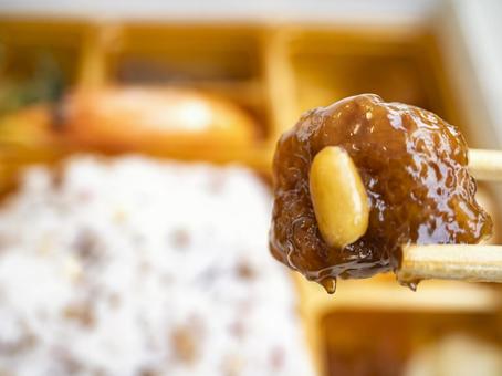 香り立つ薬膳、古都の味わいの写真