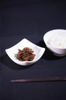 きゃらぶきとご飯と箸（きゃらぶきメイン） きゃらぶき,蕗,佃煮の写真素材