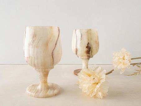 オニキスのゴブレット 食器,ゴブレット,ワイングラスの写真素材