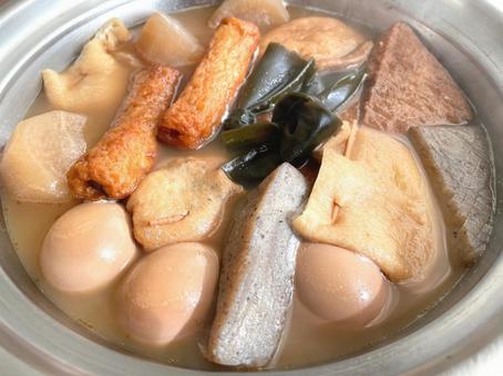 鍋の中の手作りおでん おでん,料理,手料理の写真素材