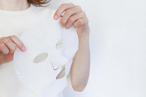 シートマスクをする女性 シートマスク,フェイスパック,美容の写真素材