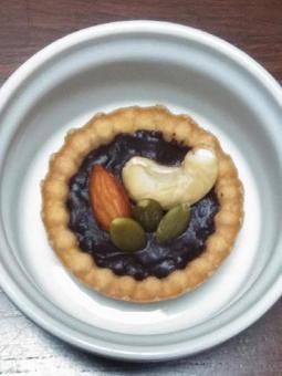 ミニ生チョコタルト ミニ生チョコタルト 生チョコタルト,ナッツ,アーモンドの写真素材