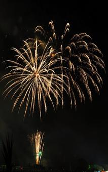 花火 花火 打ち上げ花火,花火大会,花火の写真素材