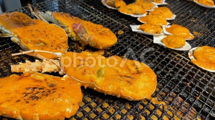 伊勢海老との帆立のウニソース焼き 沖縄 伊勢海老,帆立,沖縄の写真素材