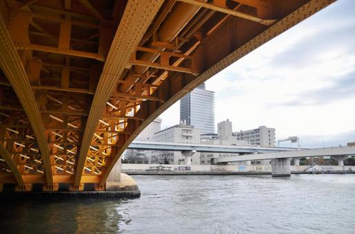 ＜東京都＞隅田川と蔵前橋 隅田川,蔵前橋,川の写真素材
