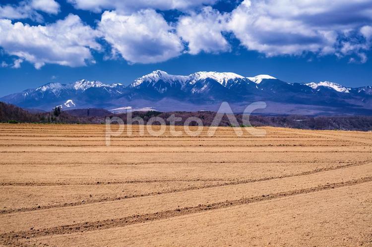 長野県・川上村 春の農村の風景 長野県,長野,川上村の写真素材