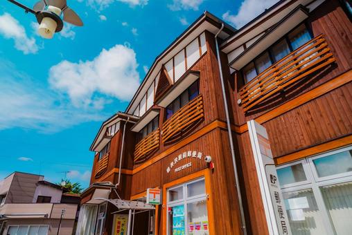 【長野】軽井沢駅の周辺の街並み 郵便局 軽井沢,駅,長野の写真素材