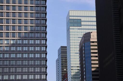 青空と高層ビルのビル群のオフィス街の風景 青空,高層ビル,ビル群の写真素材