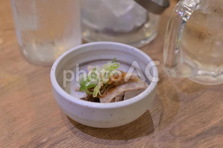 居酒屋メニュー　お通しのよだれ鶏 鶏肉,胸肉,肉料理の写真素材