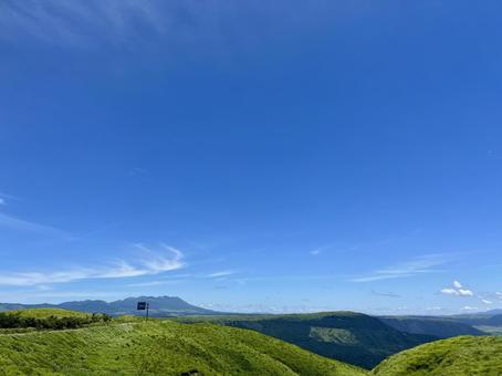 自然のスケールを感じる熊本・阿蘇の風景 自然のスケールを感じる熊本・阿蘇の風景の写真