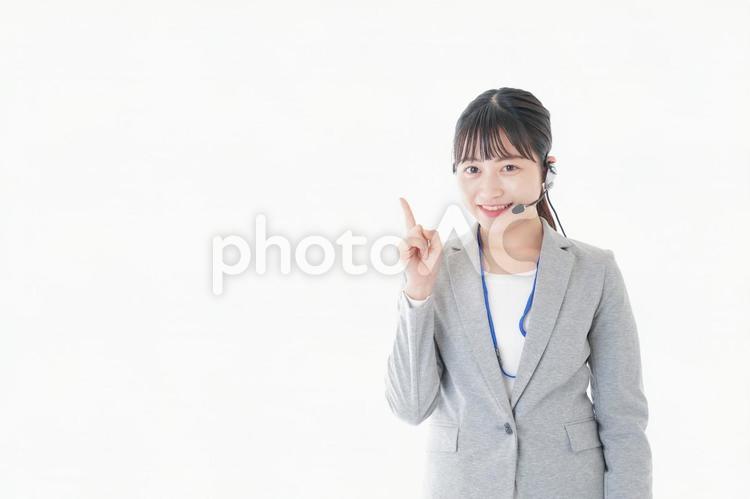 指をさすコールセンターの女性 クレーム,韓国人,サポートの写真素材