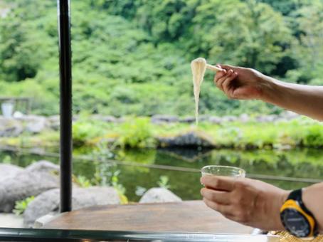 苗名滝 流しそうめん 苗名滝 流しそうめんの写真