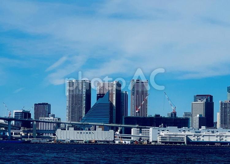 タワーマンションのある都市風景 タワーマンション,風景,街並みの写真素材