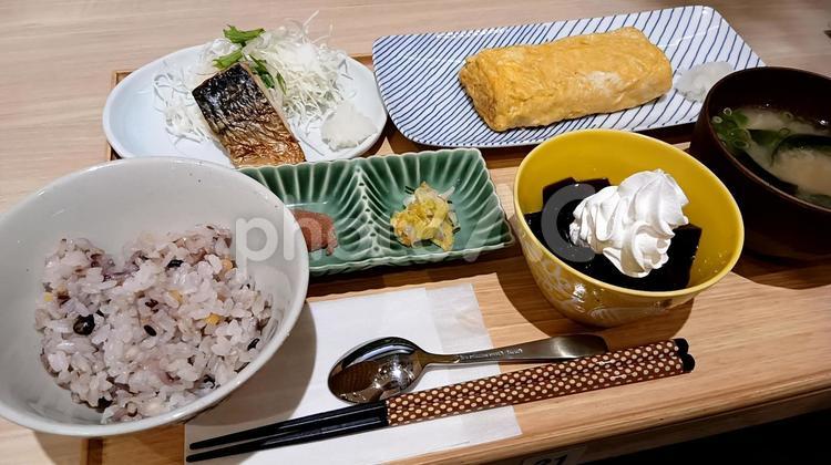 玉子焼きの和食定食 玉子焼き,雑穀米,定食の写真素材
