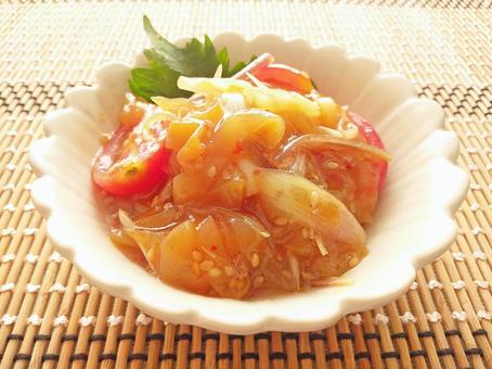 中華くらげとトマトの和え物 中華くらげとトマトの和え物 味付け,中華,くらげの写真素材