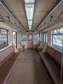 地下鉄車内 車内,誰もいない,地下鉄の写真素材