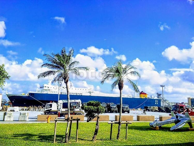 南国に浮かぶ 港,青空,南国の写真素材