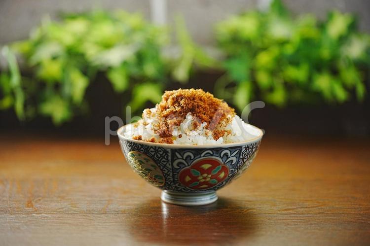 山椒風味の鰹のふりかけご飯 食事,食卓,朝ごはんの写真素材