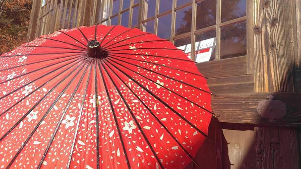 和傘 神社,赤,傘の写真素材