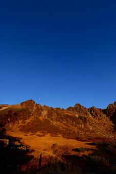 モルゲンロート 千畳敷カール,登山,木曽駒ヶ岳の写真素材