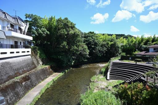 公園にある川 川,風景,街並みの写真素材