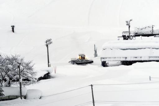 豪雪地帯の雪景色の写真