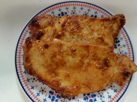 焼いた豚ロース味噌漬け 焼いた豚ロース味噌漬け,豚ロース肉,豚肉の写真素材