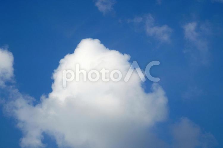 雲 8月,雲,空の写真素材