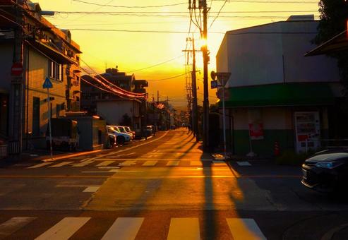 下町サンセット 下町サンセット 夕方,夕陽,夕焼けの写真素材